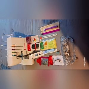 Singer S0100 sewing machine